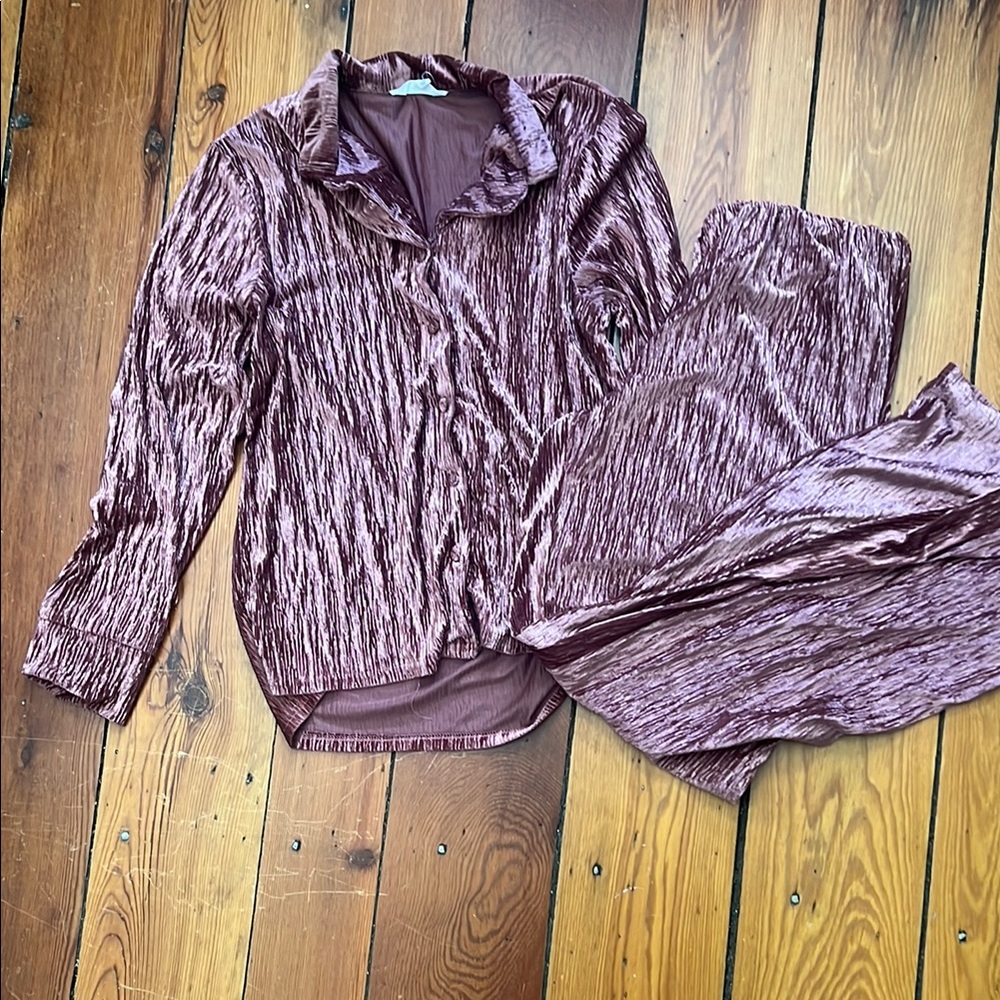Crushed Velvet Pajama Set in Dusty Mauve